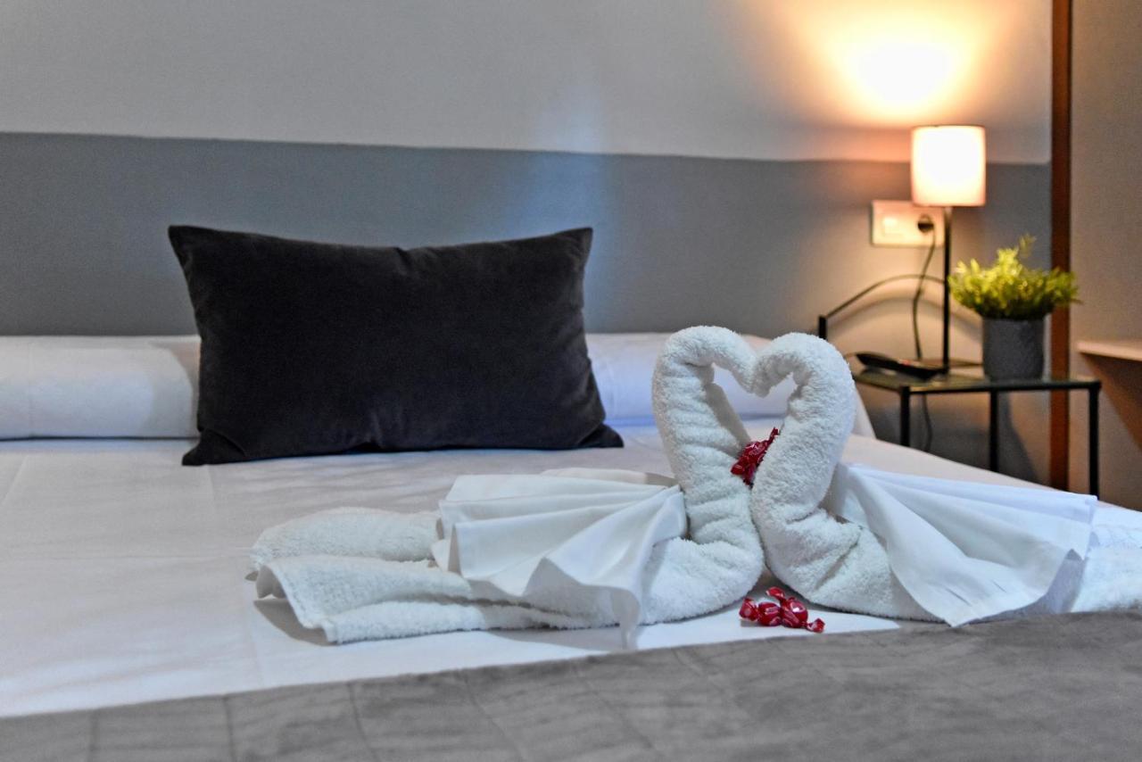 Hotel Rural & Restaurante Las Camaretas Кортес-де-ла-Фронтера Екстер'єр фото